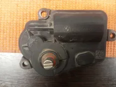 Сервопривод BMW 520dX