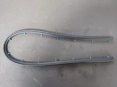 Уплотнитель двери BMW X1