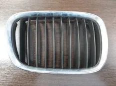 Решетка радиатора BMW 520i