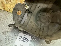 Крышка грм левая Toyota Land Cruiser 100 2UZFE 4.7
