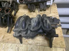 Коллектор впускной renault Logan Sandero 8V