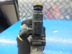 Форсунка топливная Hyundai Accent 1.5 1.6 G4EC