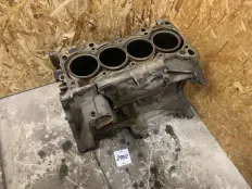 Блок цилиндров Mazda 3 BK 1.6 Z6