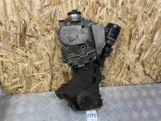 Передняя крышка двигателя Volkswagen CAXA 1.4