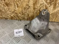 Кронштейн двигателя правый Lexus GS300H IS300H