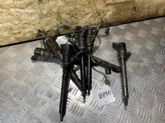 Форсунка дизельная 2.0 D4EA Santa FE Sportage