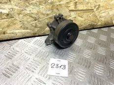 Помпа Toyota Corolla Avensis насос водяной