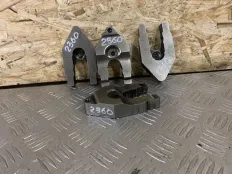 Кронштейн форсунки Nissan Pathfinder NP300 YD25