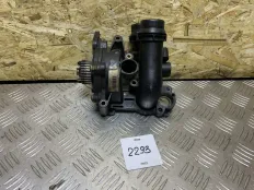 Помпа водяная Audi Q5 A4 B8 Octavia 2 2.0