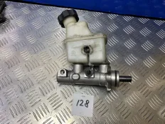 Цилиндр тормозной главный IX55 3.0 3.8