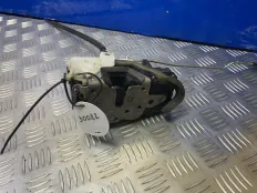 Замок передний правый Cruze Astra J Insignia