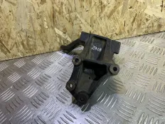 Кронштейн двигателя правый Chevrolet Cruze 1.6