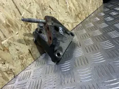 Кронштейн двигателя Corolla Auris E150