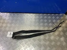 Поводок дворников Chevrolrt Cruze