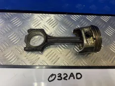 Шатун Volkswagen Polo Skoda Fabia 1.4 BCA AXP AKQ