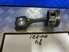 Шатун Toyota Corolla avensis 1.8 1ZZ 1ZZ-FE