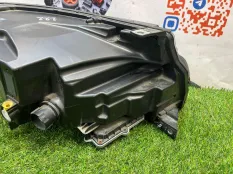 Фара левая Land Rover Range Rover