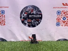 Крючок капота Land Rover Range Rover Discovery