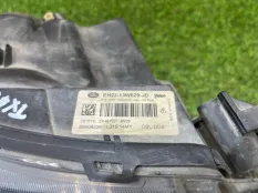 Фара правая Land Rover Discovery