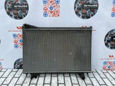 Радиатор основной Jaguar XE
