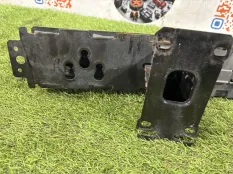 Усилитель бампера Land Rover Range Rover Discovery