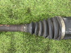 Полуось задняя левая Land Rover Discovery