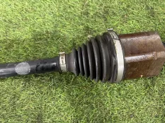 Полуось передняя правая VW Tiguan