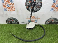 Замок двери задний правый Maserati Ghibli