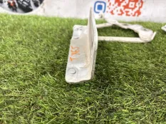 Петли капота Land Rover Discovery Sport