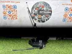 Замок двери передний правый Land Rover Discovery