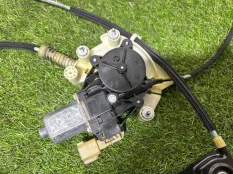 Стеклоподъемник передний левый Maserati Ghibli