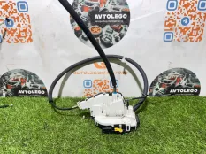 Замок двери передний левый Maserati Ghibli