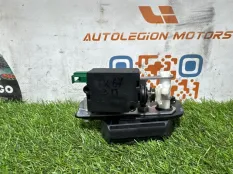 Замок крышки багажника Land Rover Range Rover Discovery