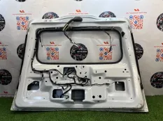 Крышка багажника Chevrolet Suburban / Tahoe