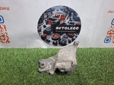 Кронштейн двигателя Mercedes benz E350