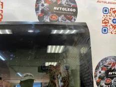 Форточка Land Rover Discovery