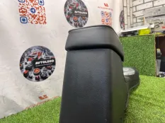 Консоль центральная Hummer H3