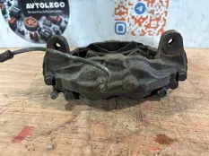 Суппорт передний левый Toyota Tundra