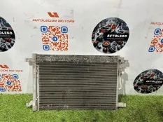 Радиатор кондиционера VW Tiguan