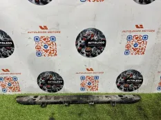 Кронштейн радиатора Land Rover Discovery Sport