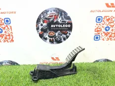 Педаль газа Mercedes benz ML300