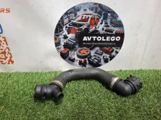 Патрубок охлаждения Mercedes benz E220