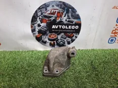 Кронштейн двигателя Mercedes benz ML300