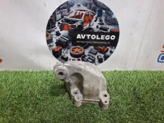 Кронштейн двигателя Mercedes benz ML300