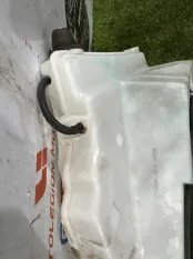 Бачок стеклоомывателя Land Rover Range Rover