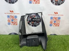 Кронштейн радиатора Land Rover Range Rover