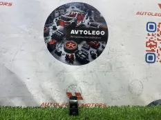 Кнопка стояночного тормоза Audi A6