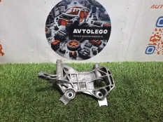 Кронштейн генератора Audi A6