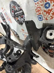 Подрамник задний BMW X5