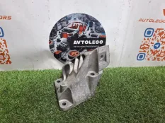 Кронштейн двигателя Land Rover Range Rover